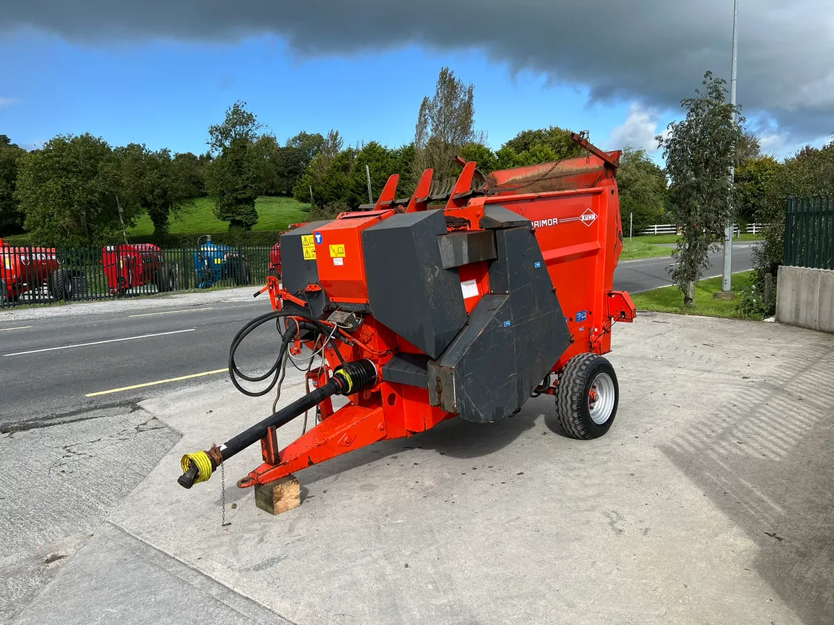 *** KUHN PRIMOR 3560 STRAW BLOWER *** - Image 1