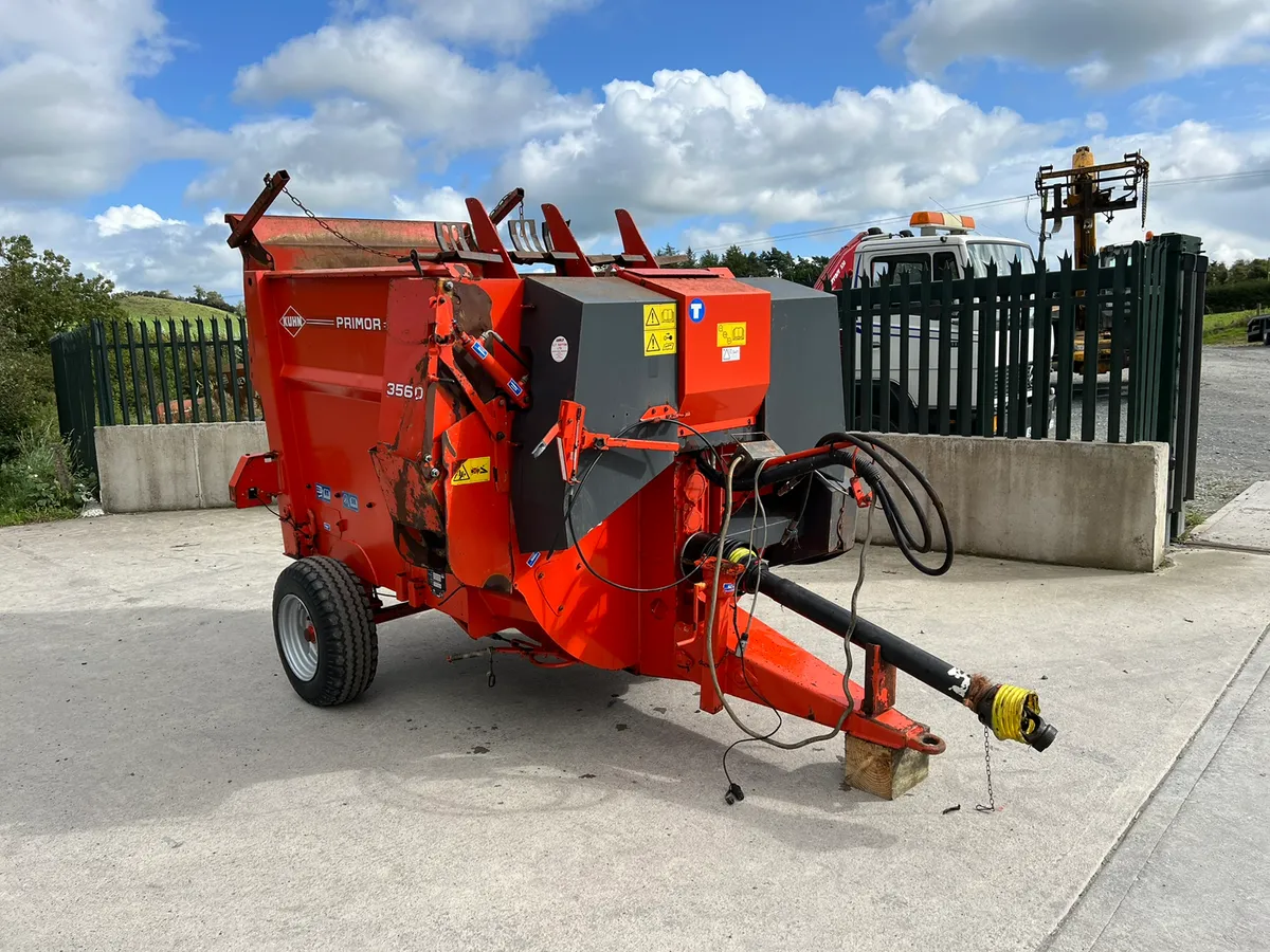 *** KUHN PRIMOR 3560 STRAW BLOWER *** - Image 3