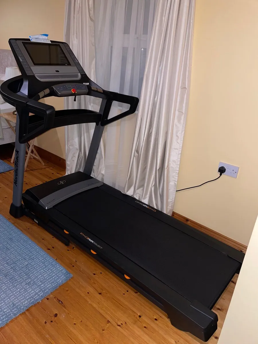 Treadmill - Image 1