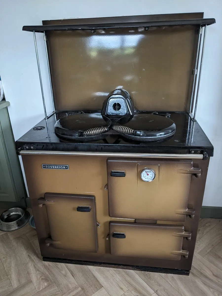 ESSE Sovereign oil fired Cooker with back boiler for sale in Co. Donegal  for €300 on DoneDeal