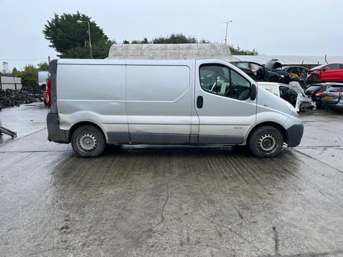 2009 Renault traffic 2.0 6sp DCI - Image 1