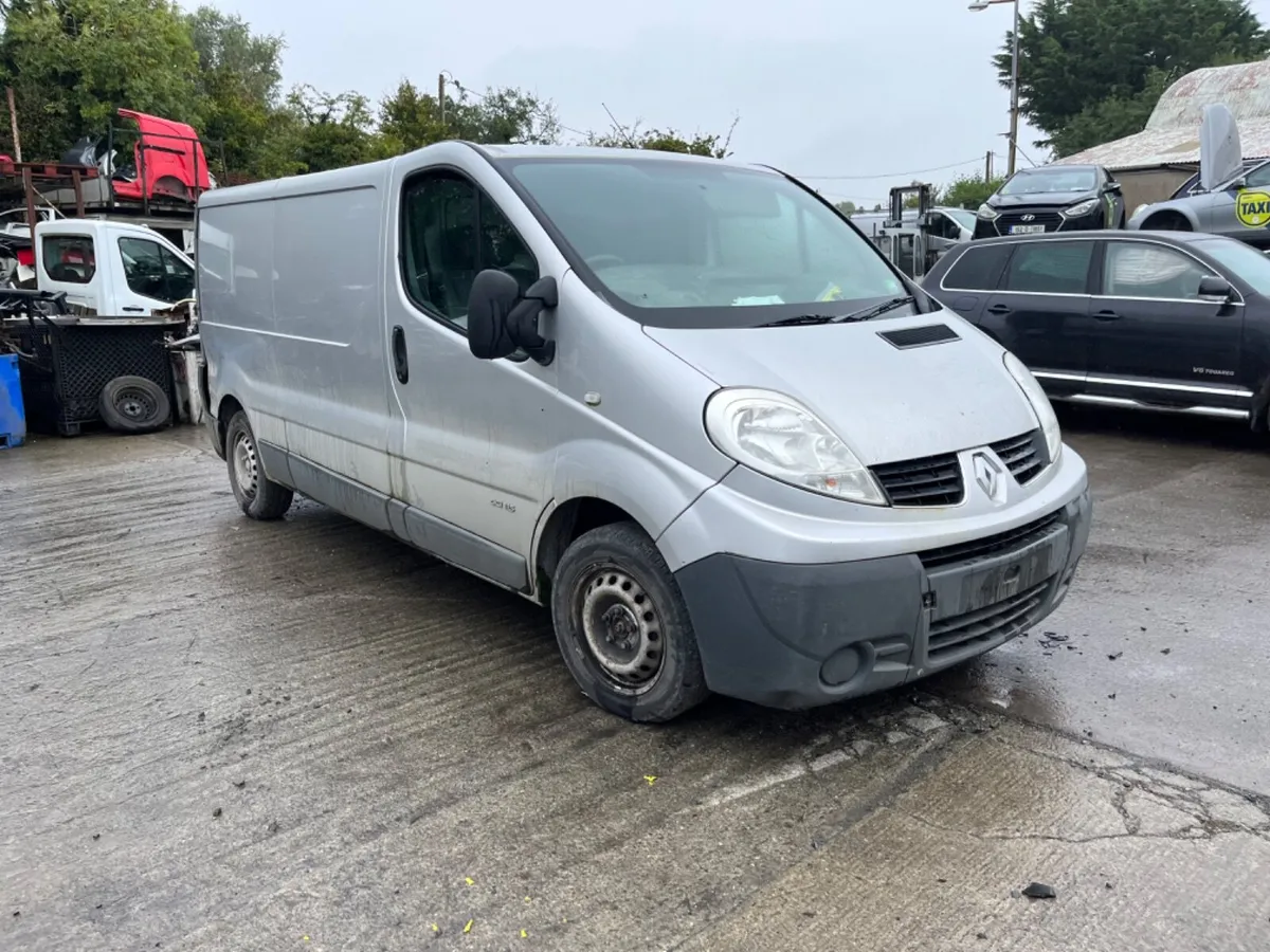 2009 Renault traffic 2.0 6sp DCI - Image 3