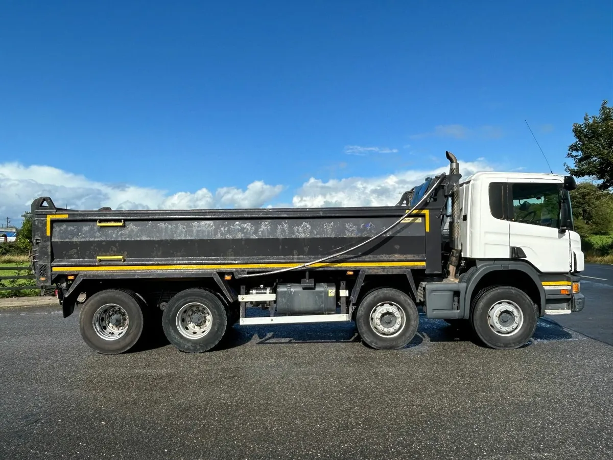 2013 Scania P400 8x4 Tipper. Ref No: 2383 - Image 4