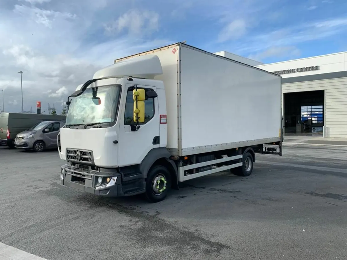 2015 Renault D10 Box Body - Image 3