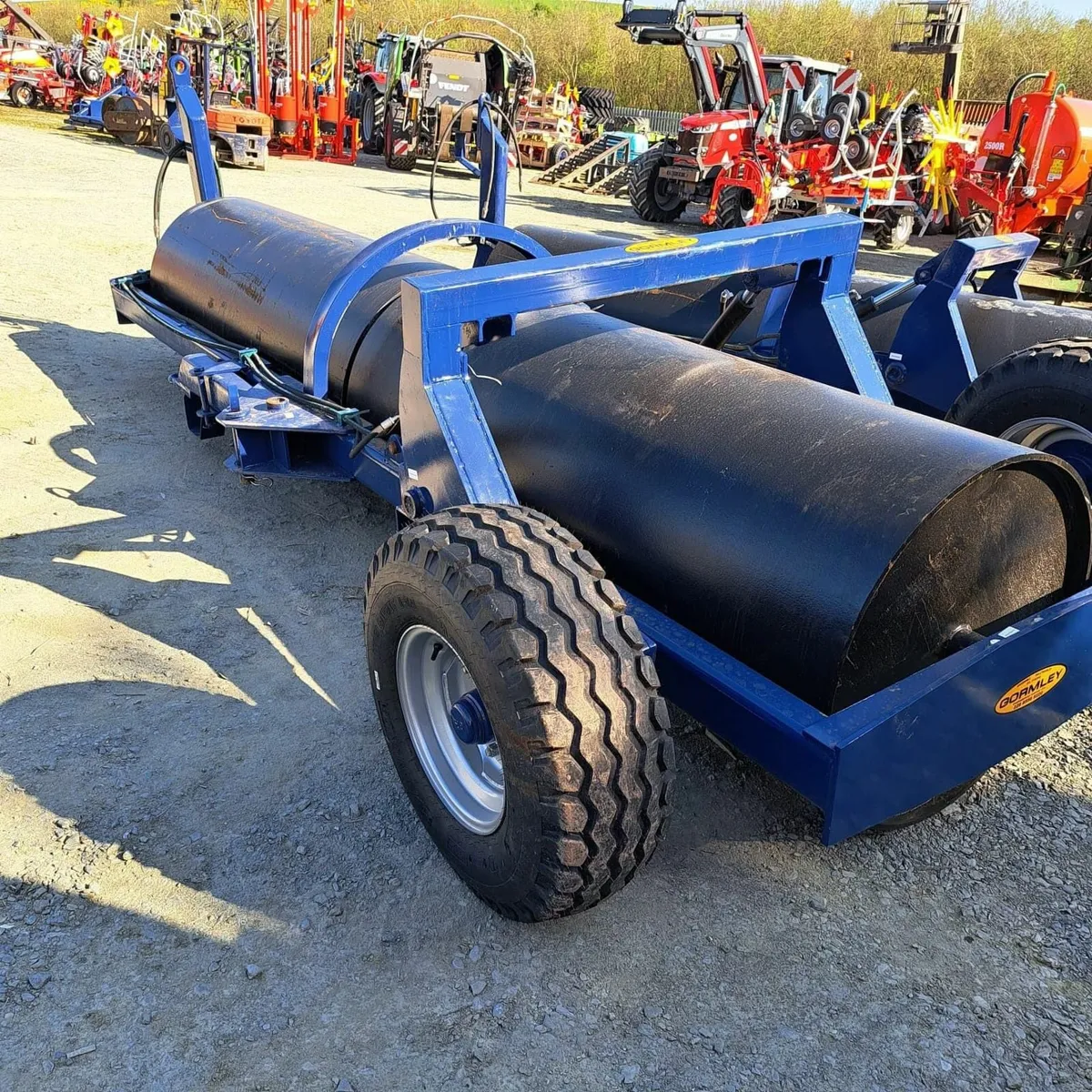 Gormley Land Rollers at Kehoe Brothers - Image 1