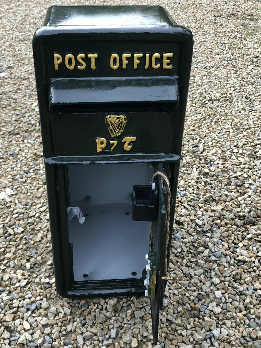 P&T Cast Iron Post Box - Image 4