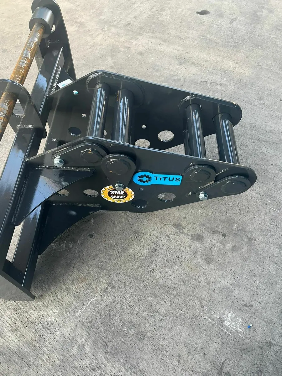 Certified Excavator pallet forks