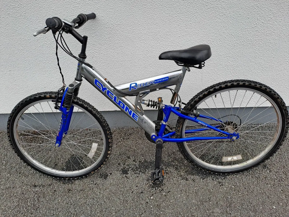 Pacific yx cheap 2500 mountain bike