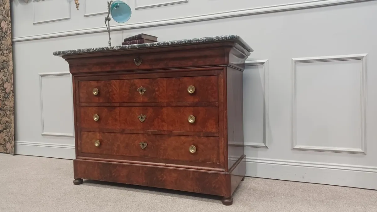 Antique  Louis Phlippe  chest of drawers c.1830 - Image 1