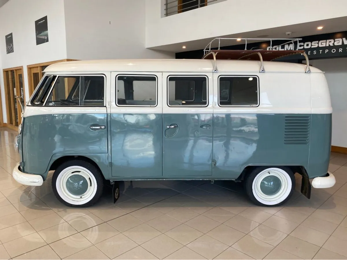 Volkswagen Multivan Splitscreen Kombi Bus - Image 3