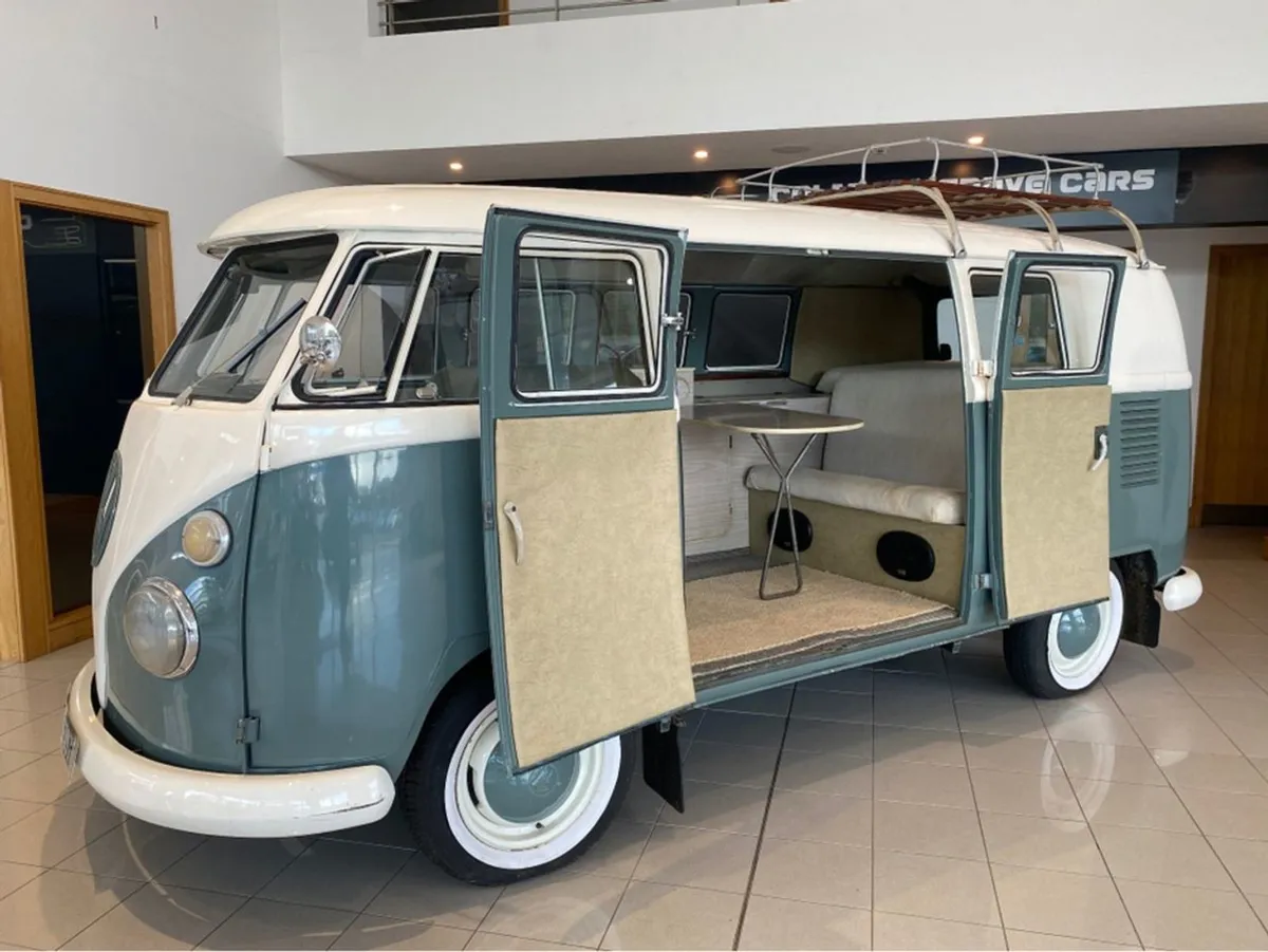 Volkswagen Multivan Splitscreen Kombi Bus - Image 4