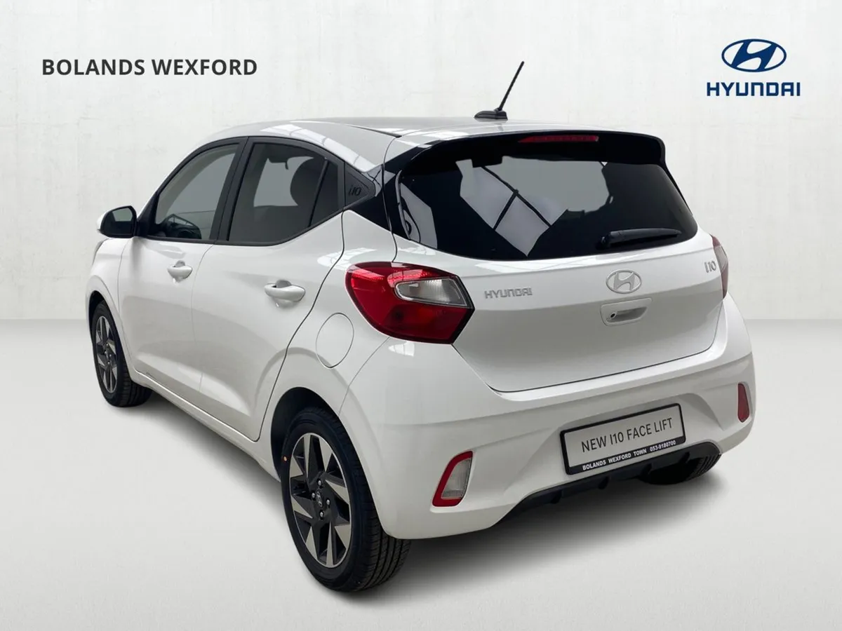 Hyundai i10 FL Deluxe Plus - Image 4