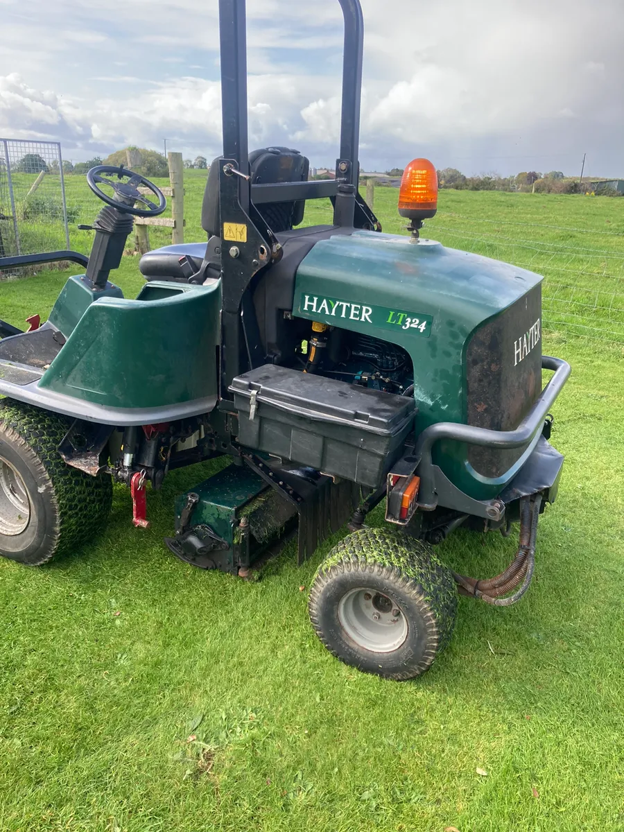 Hayter 324 cylinder mower - Image 3