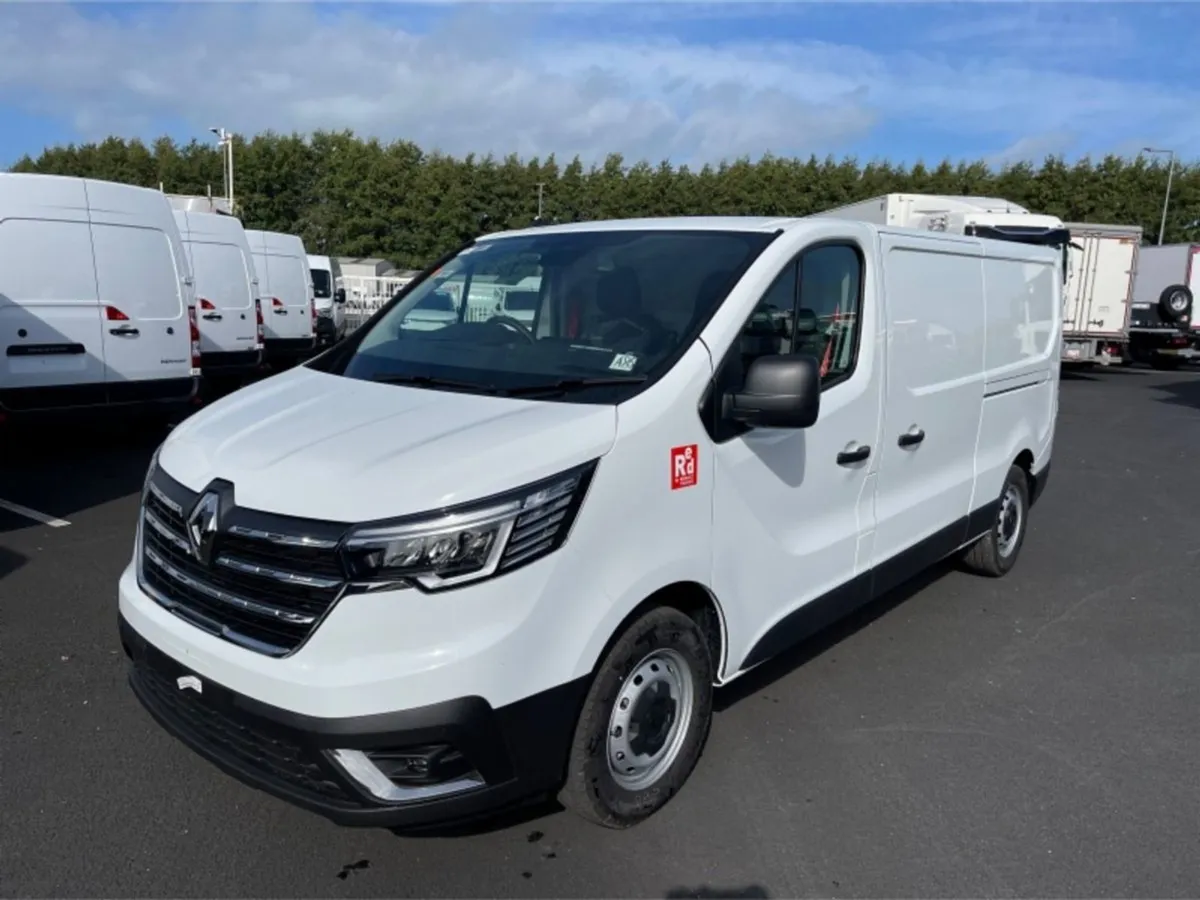 Renault Trafic 2 Side Doors LWB Red Edition 150 HP - Image 1