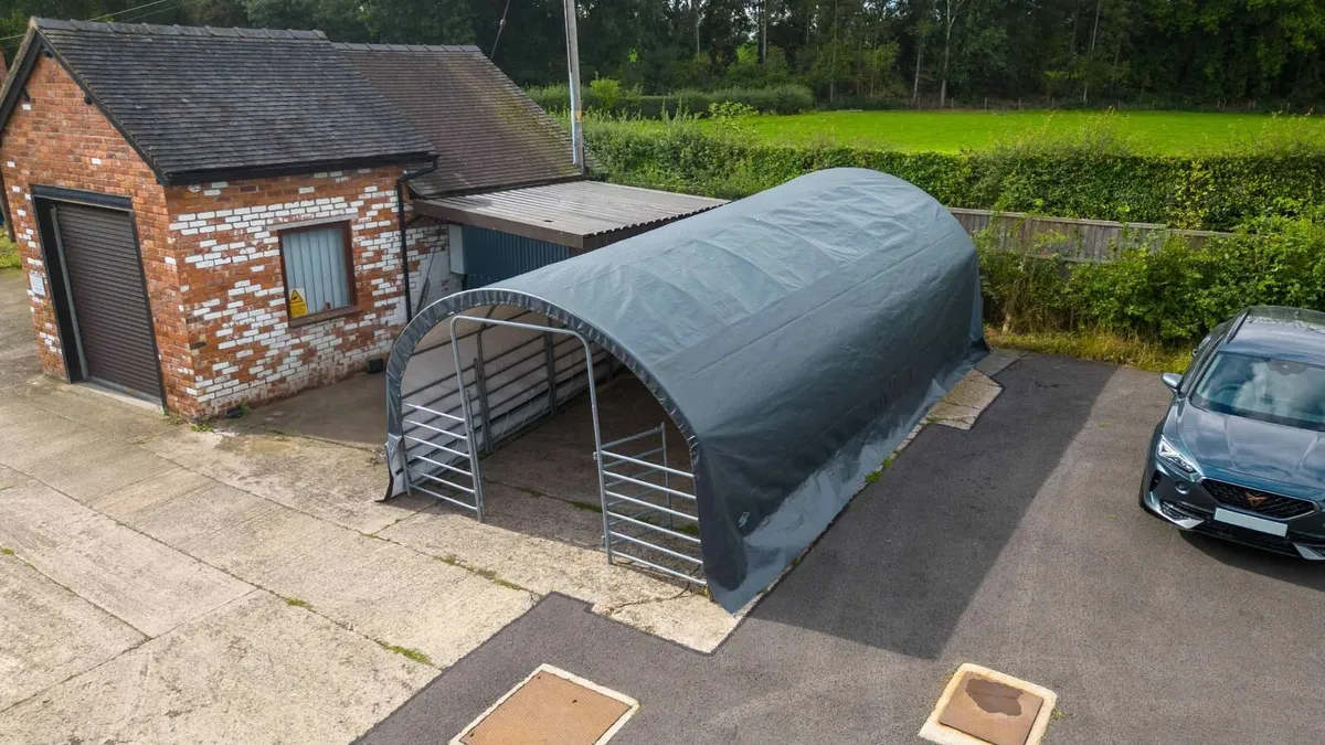 Extra Large Livestock Field Shelter 305gsm cover - Image 2