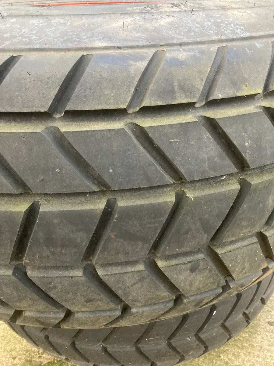 550/60x22.5 wheels and tyres (2 off) - Image 3