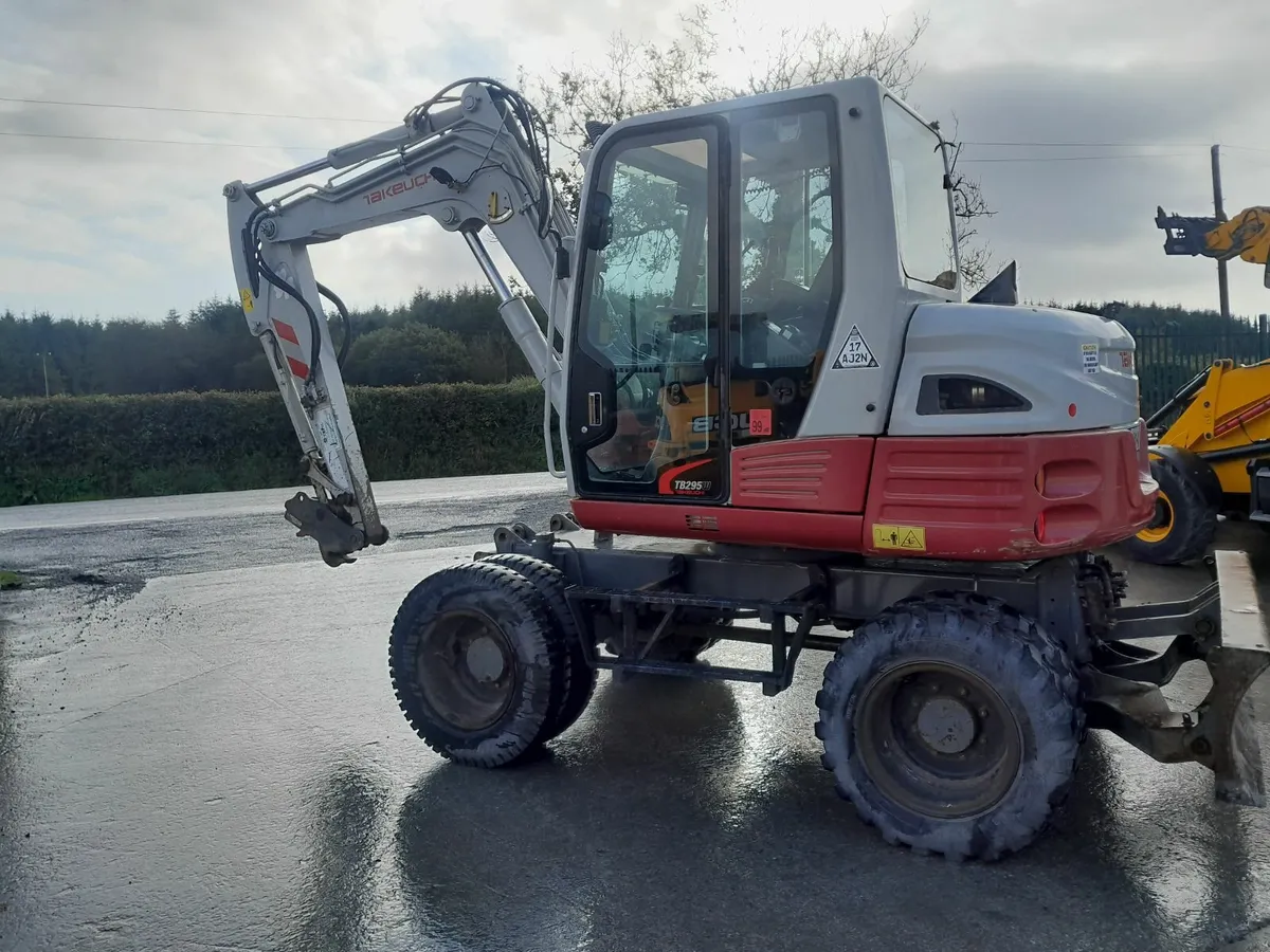 2014 Takeuchi TB 295 W (17700) - Image 4