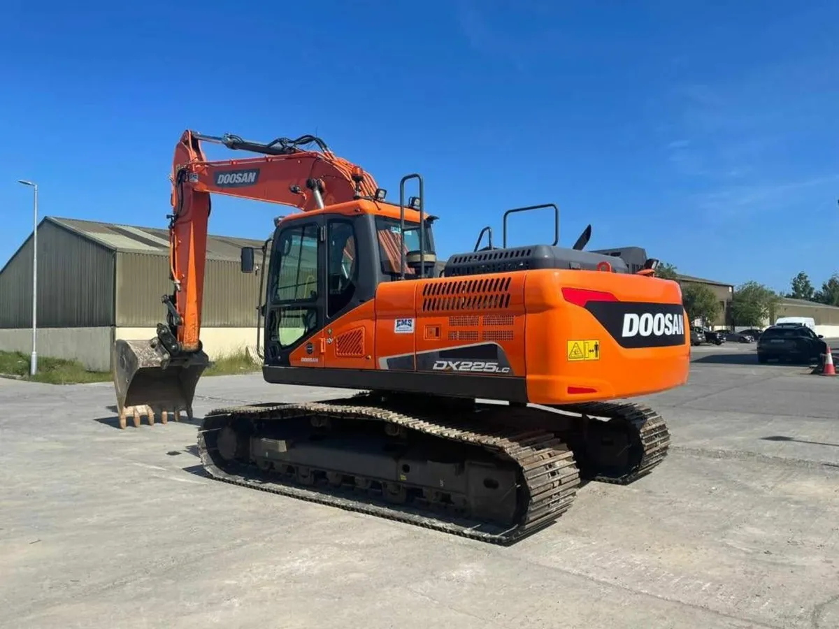 Doosan DX225LC-5 - Image 3
