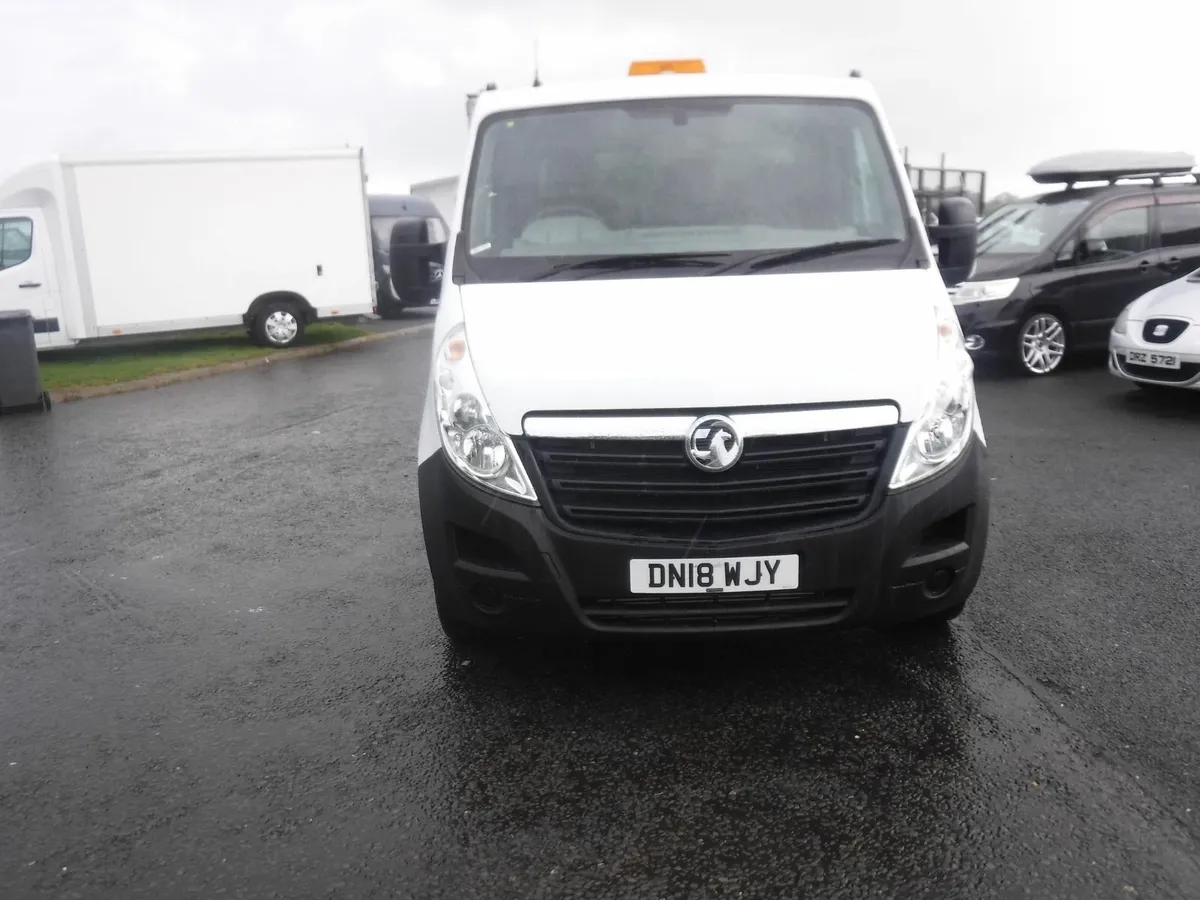 2018 Vauxhall Movano 3500kg tipper . - Image 3