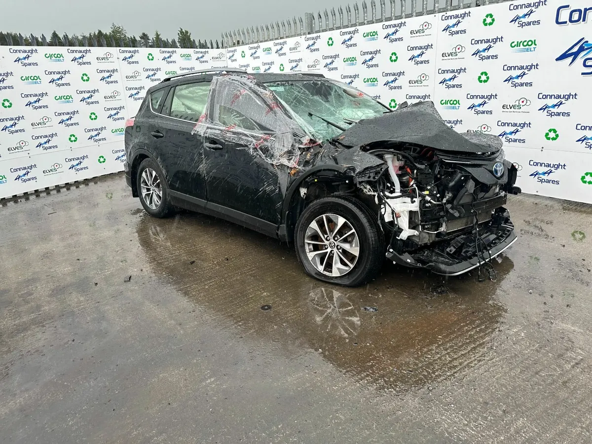 2018 TOYOTA RAV 4 2.5 HYBRID JUST IN FOR BREAKING - Image 1