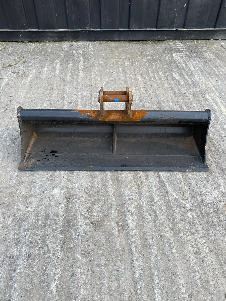 Ditching Bucket 30mm Pin - Image 2