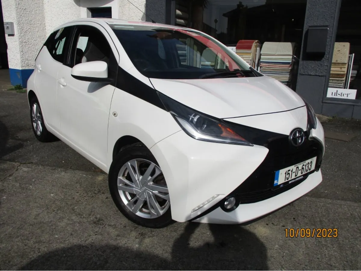 Toyota AYGO 1.0 5DR X-play 4DR