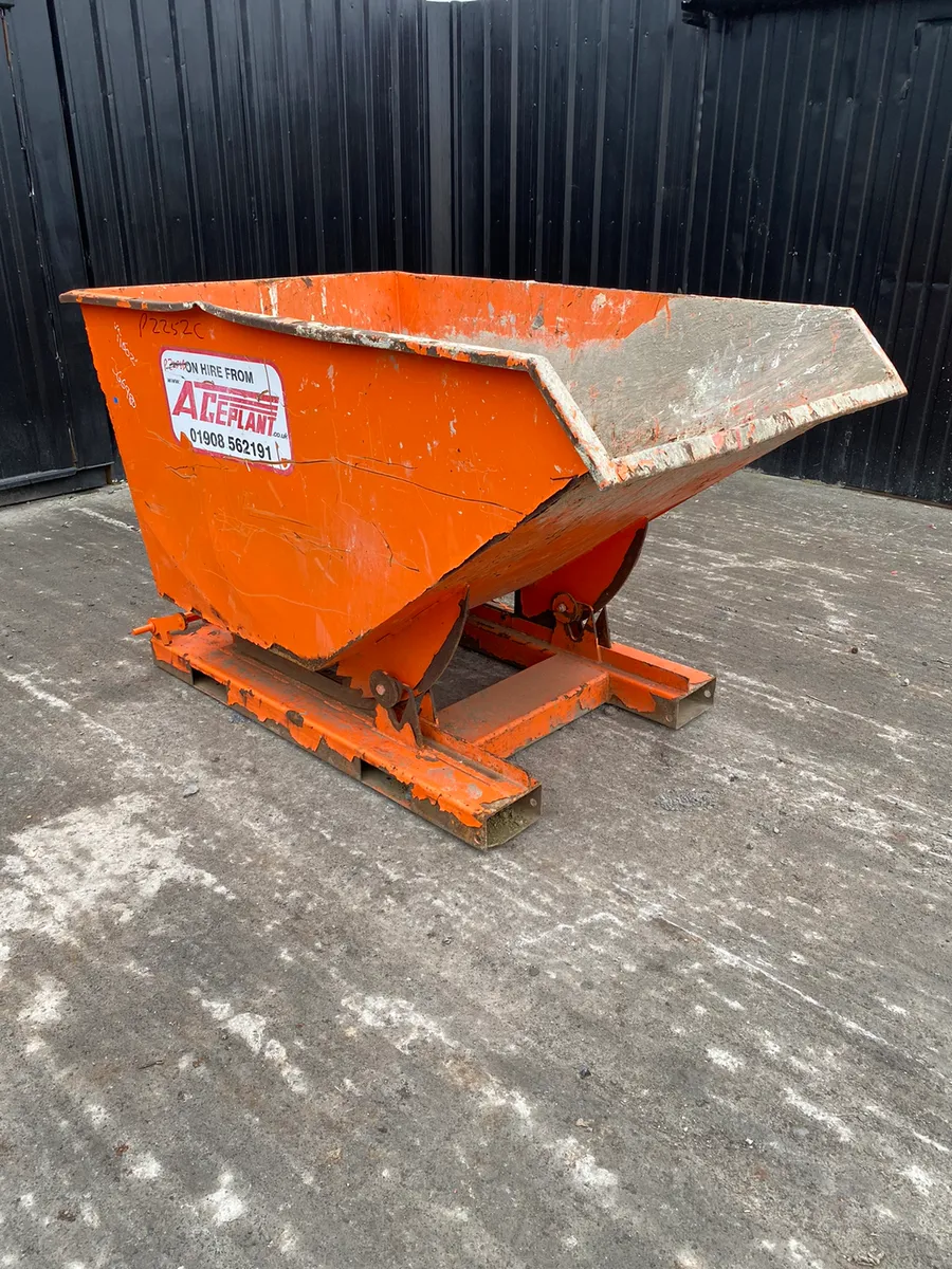 Tipping Skip - Image 1