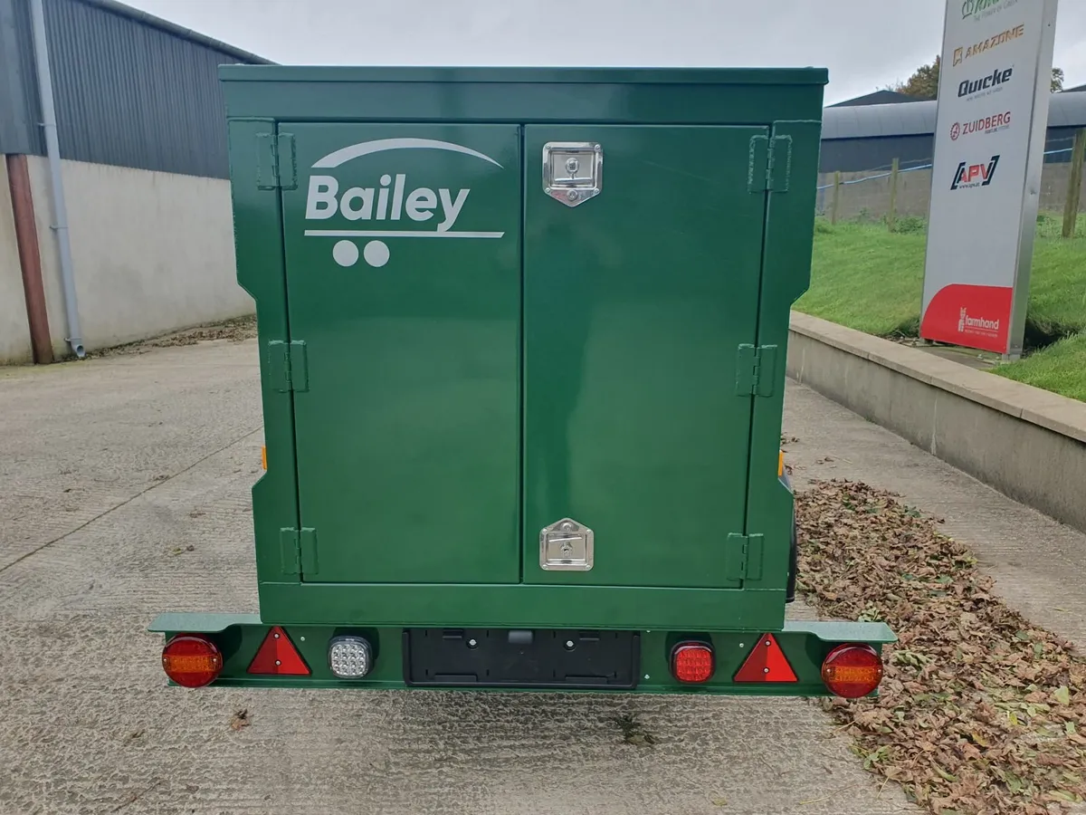 New Bailey Fuel Bowser 2000L/220L AdBlue - Image 4