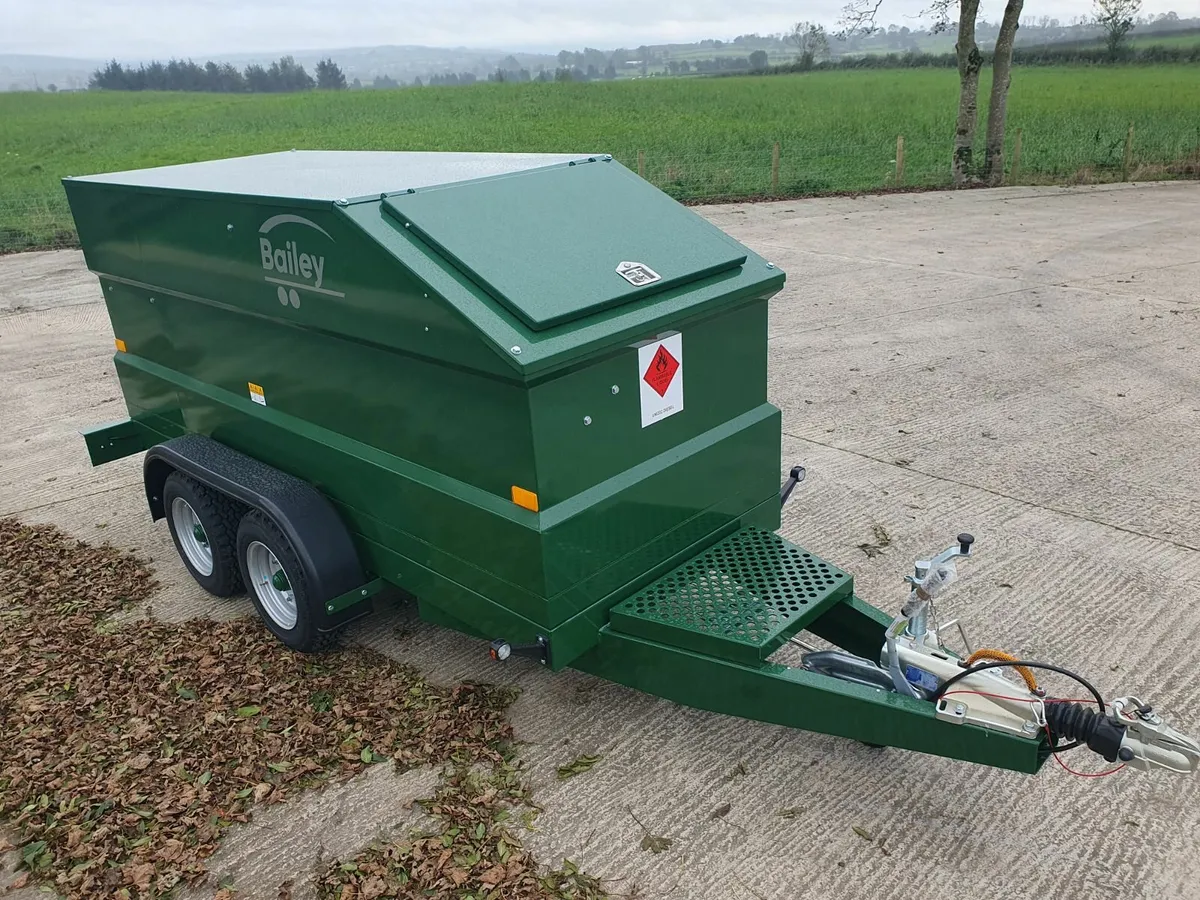 New Bailey Fuel Bowser 2000L/220L AdBlue - Image 2