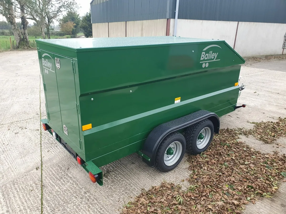 New Bailey Fuel Bowser 2000L/220L AdBlue - Image 3