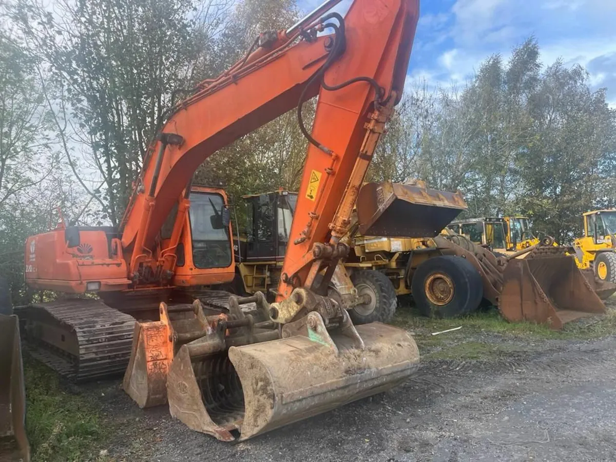 Doosan 220LC-V - Image 4