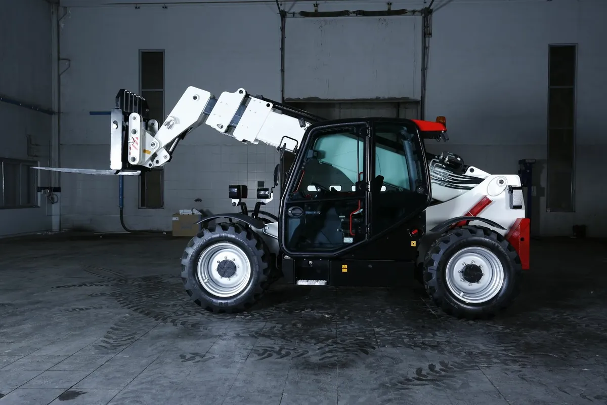 MST 9.35 telehandler for hire - Image 2