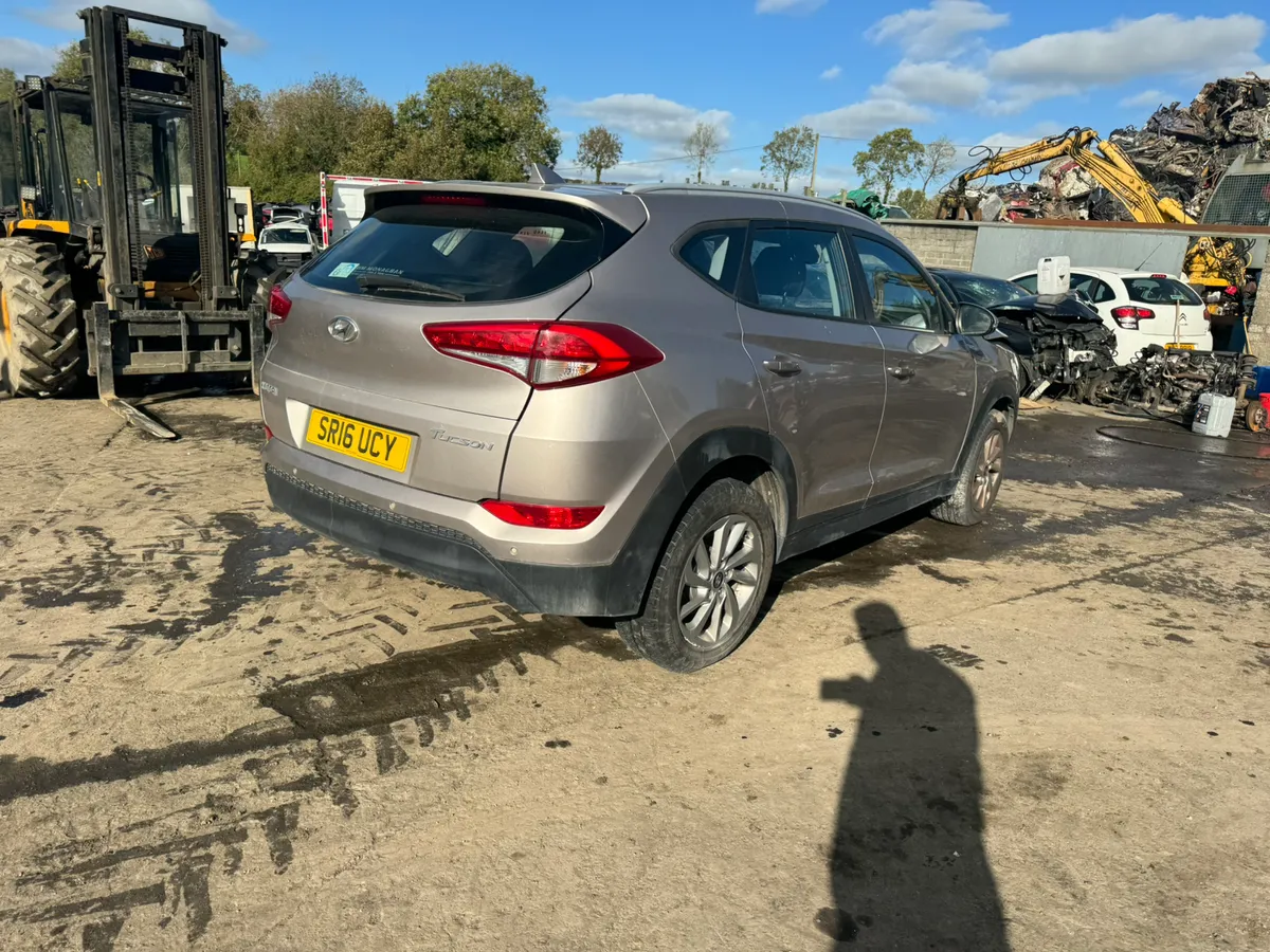 BREAKING 2016 HYUNDAI TUCSON 1.7 CRDI - Image 3