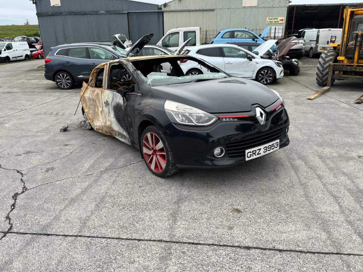 2014 Renault Clio 1.5 DCI - Image 2