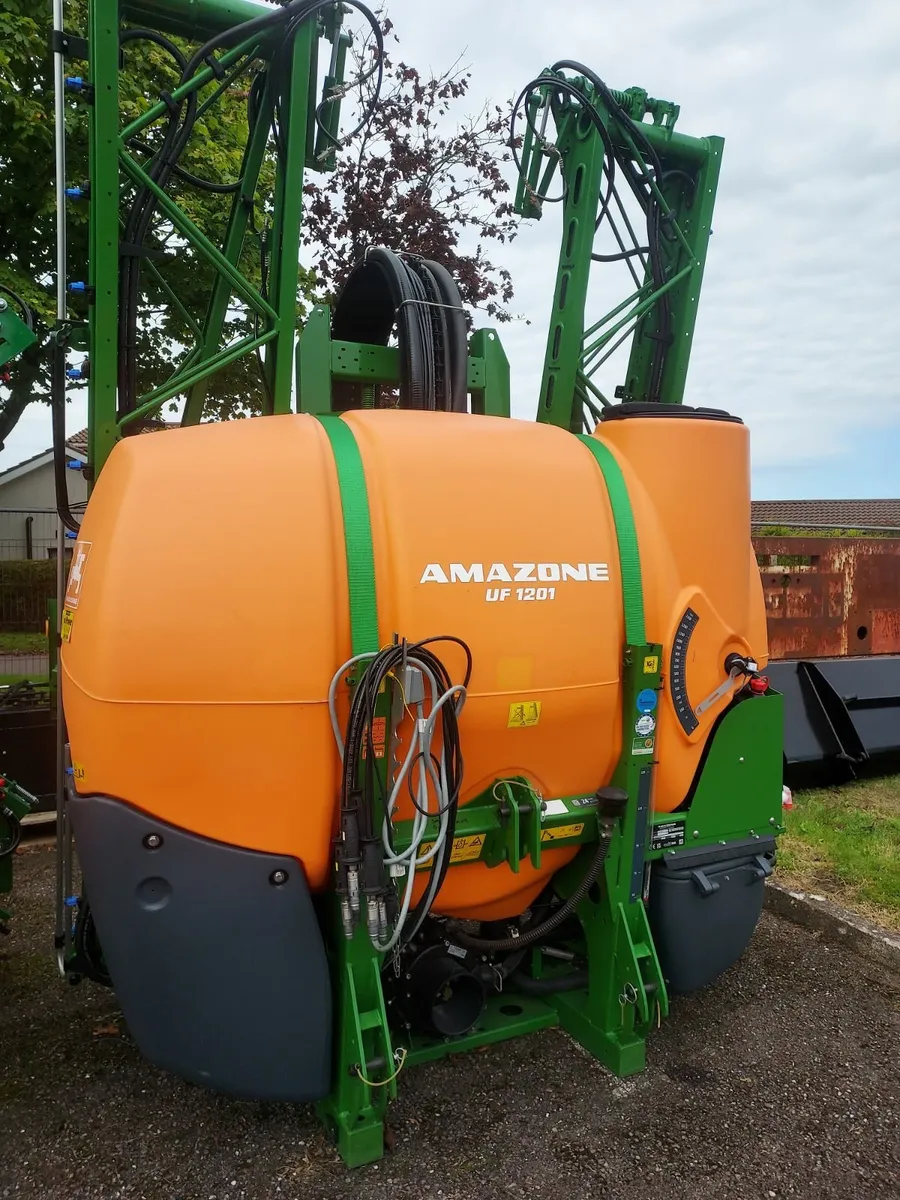 New Amazone UF1201 sprayer