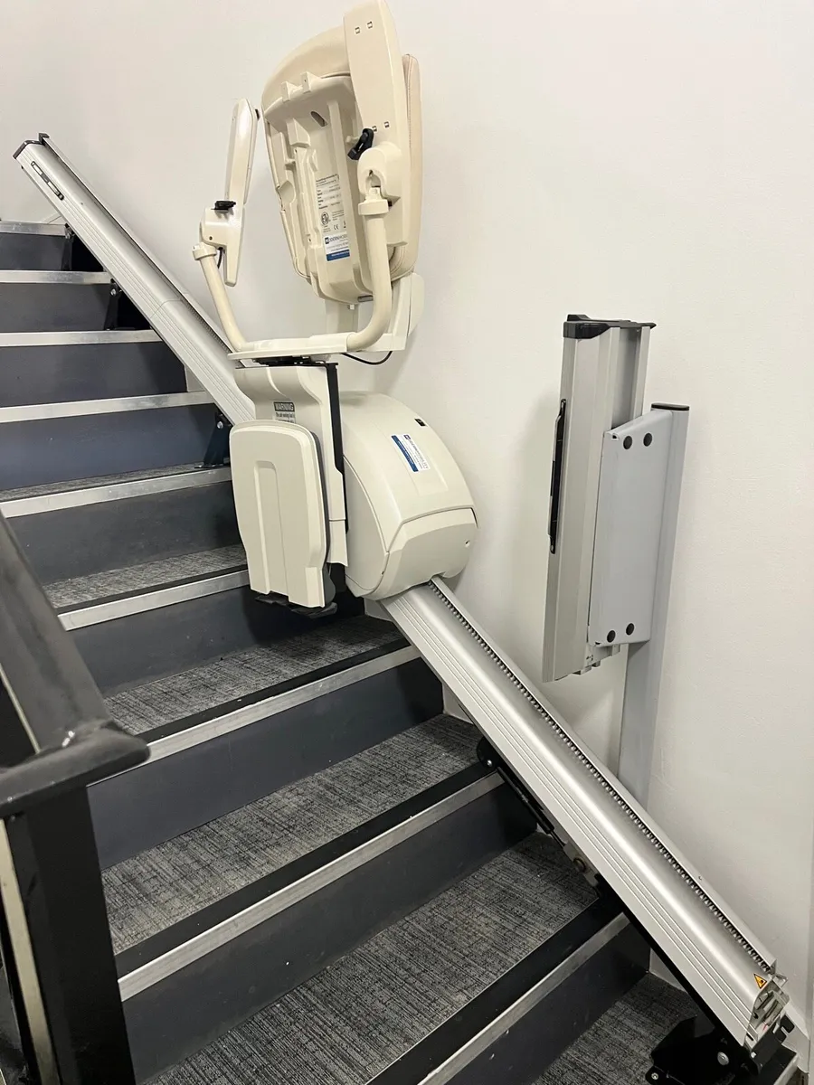 Stairlift With LIFETIME Warranty 👀