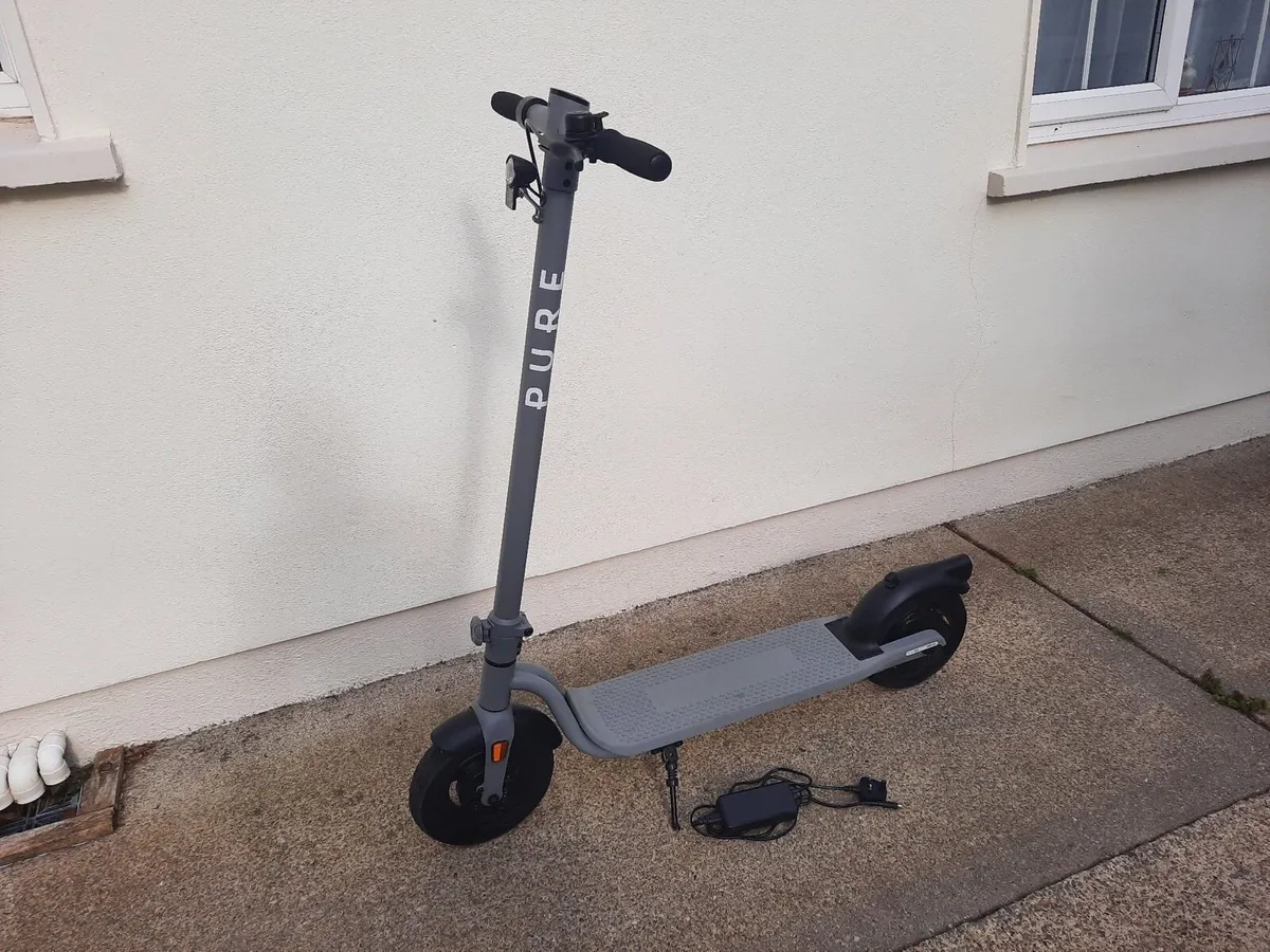 Pure Air Go electric Scooter - Image 1