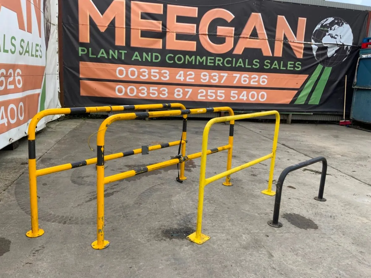 BOLT DOWN PEDESTRIAN SAFETY RAILS.. - Image 1