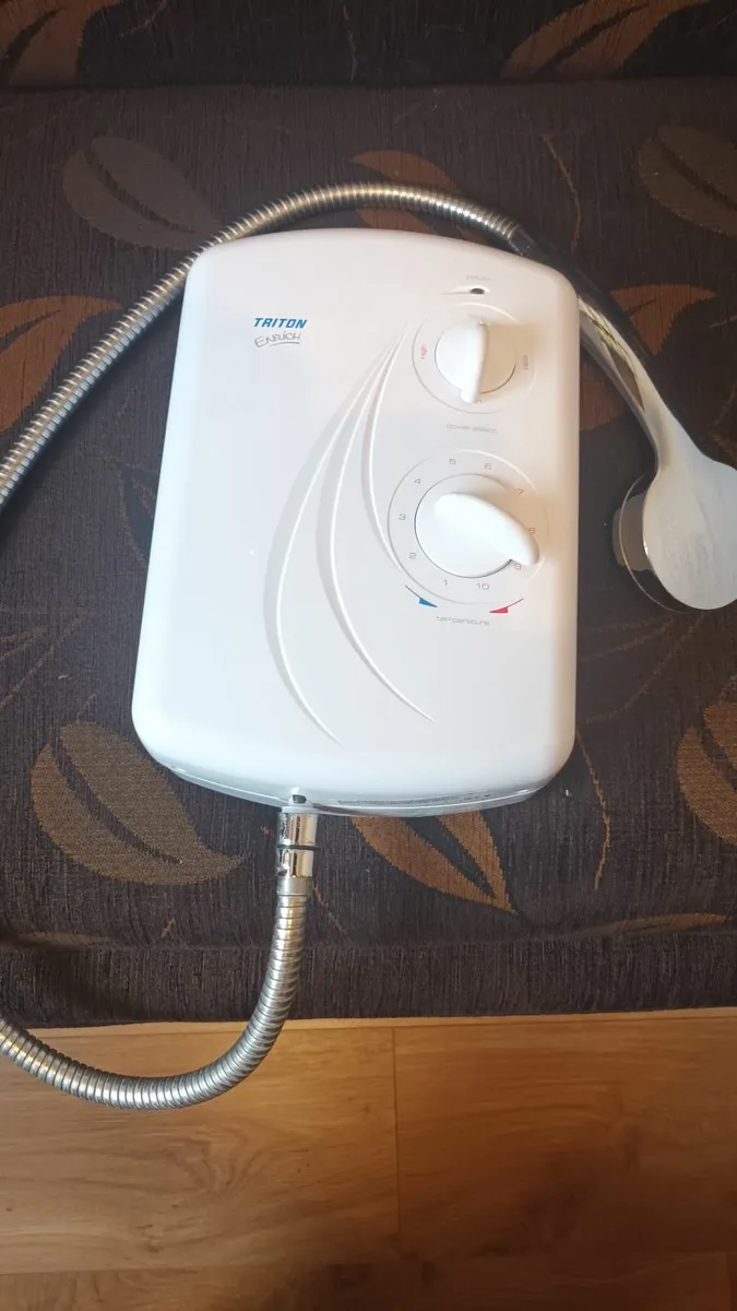 Triton shower 10.5kw for sale in Co. Meath for €70 on DoneDeal