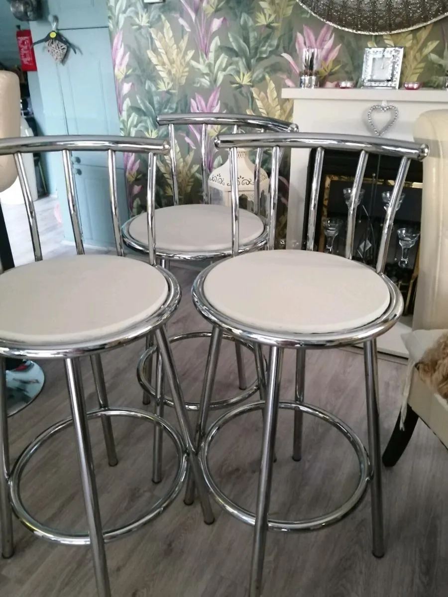 Donedeal bar deals stools