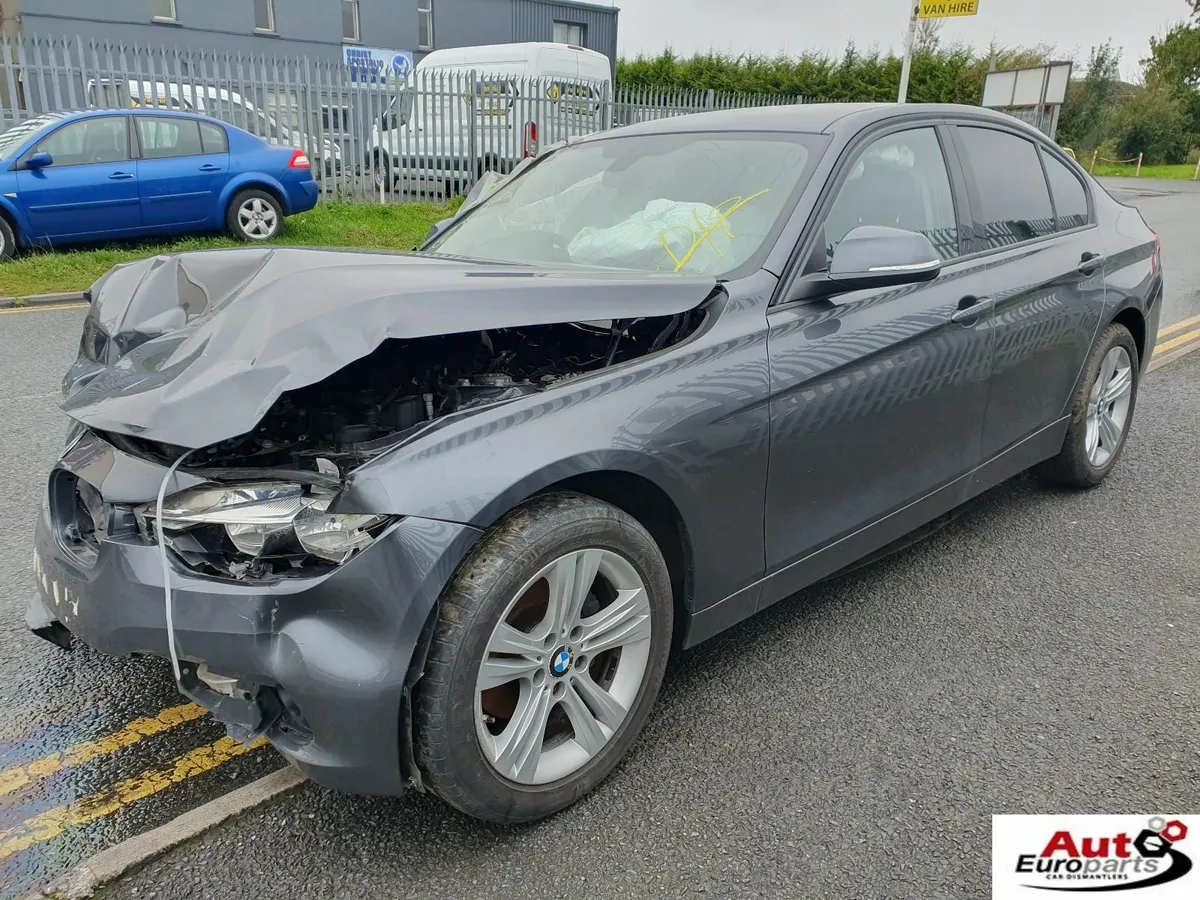 17 BMW 3 SERIES 320i 2.0 P FOR BREAKING - Image 1