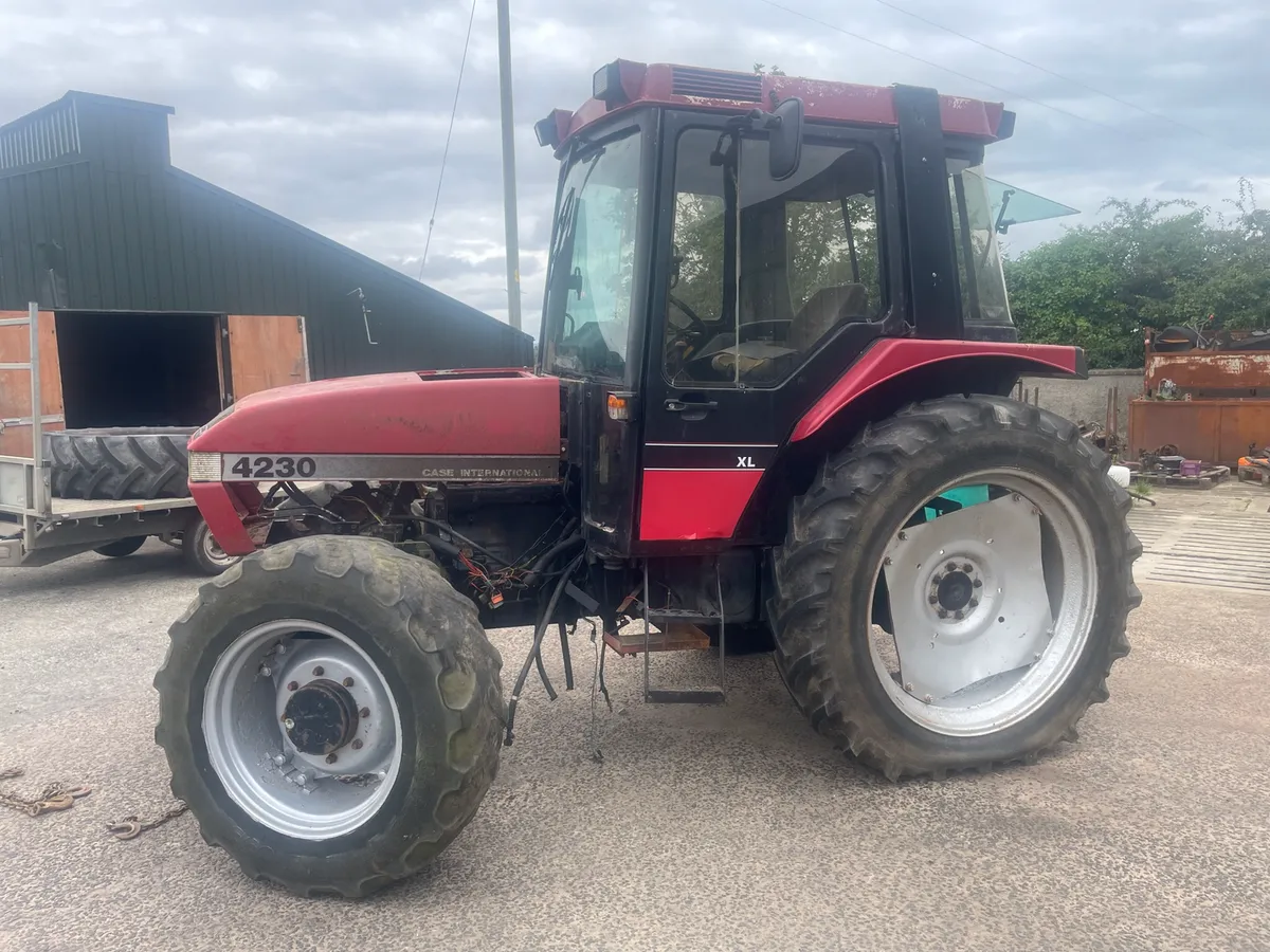 Case IH 4230 For Breaking - Image 3