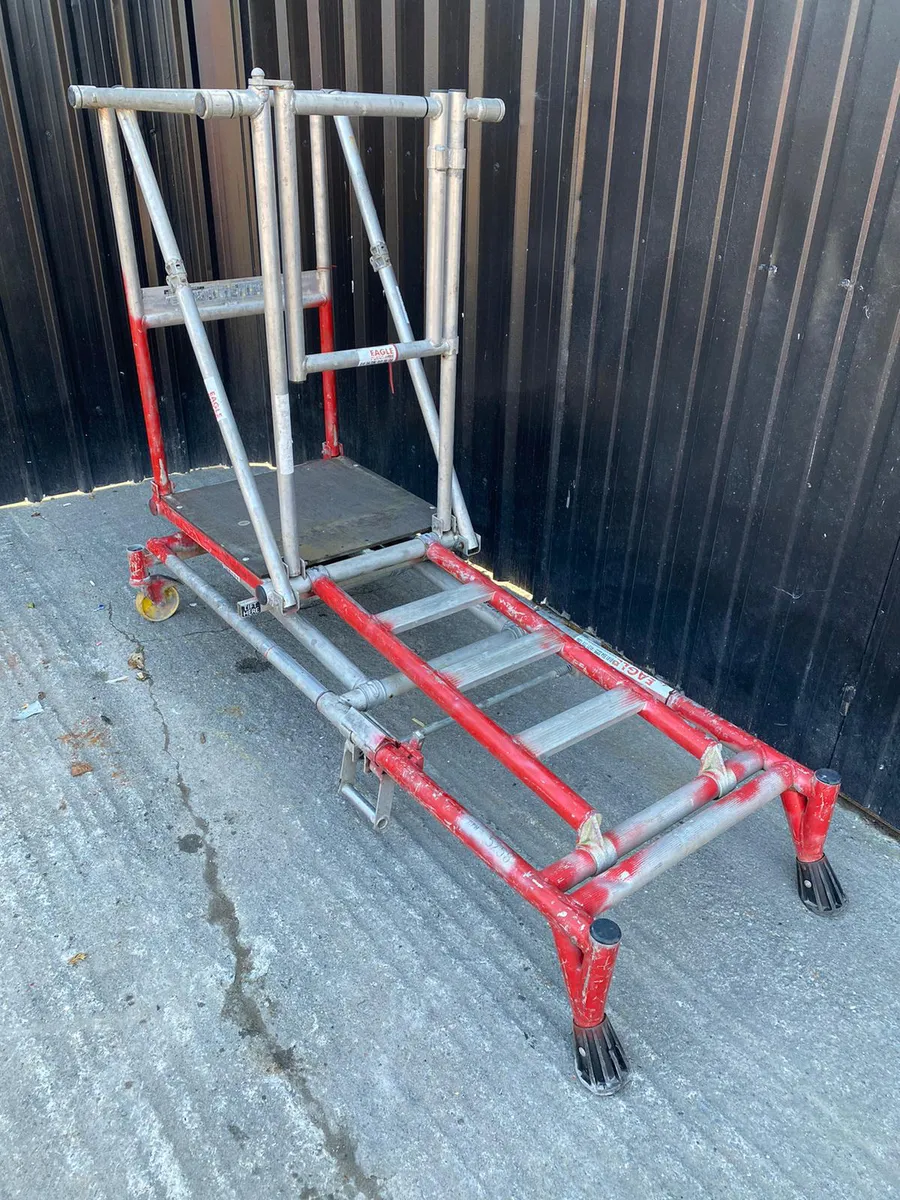 Collapsible Podium Stand - Image 1