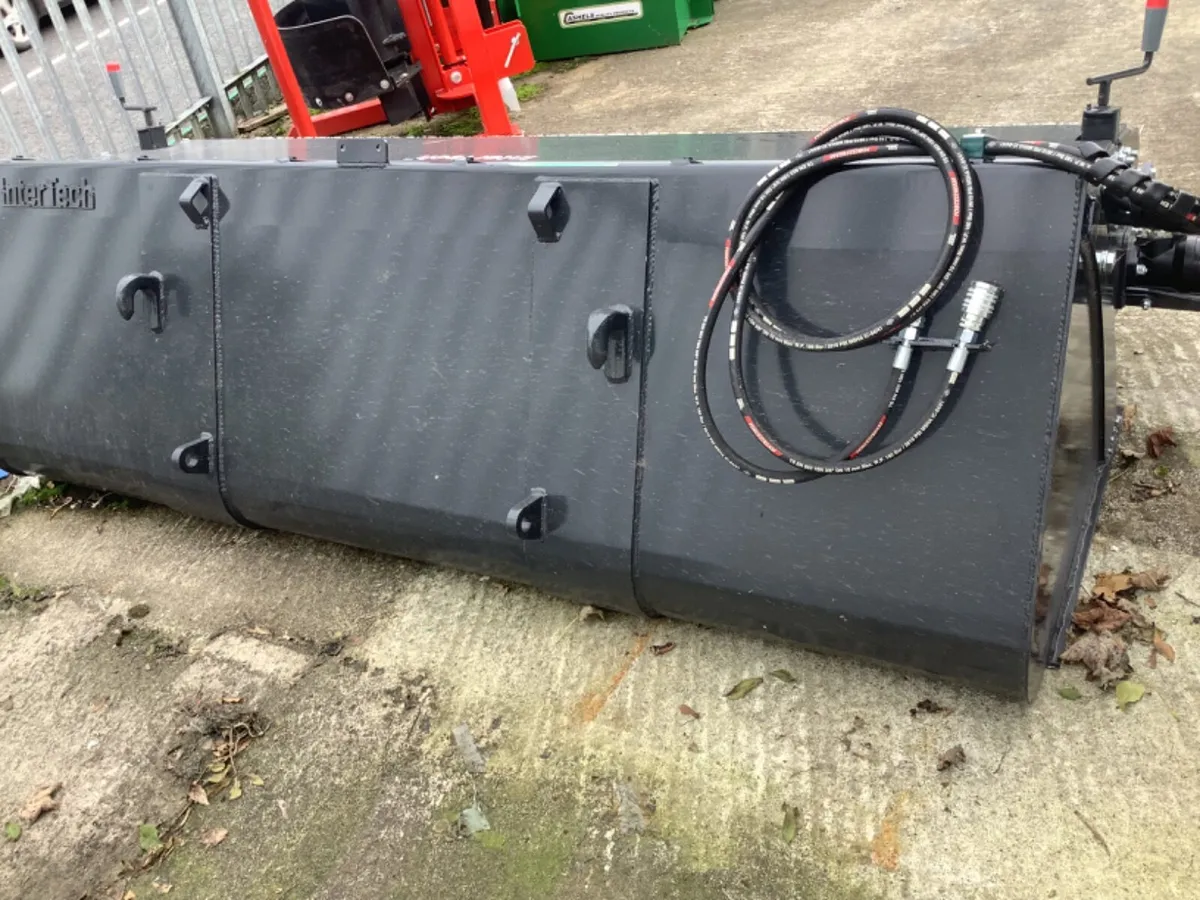 New 2.2 metres Intertec sweeper collector - Image 3