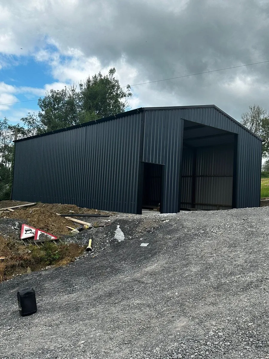 !!!47x30x14!!! FULLY SHEETED WITH DOORS!!!