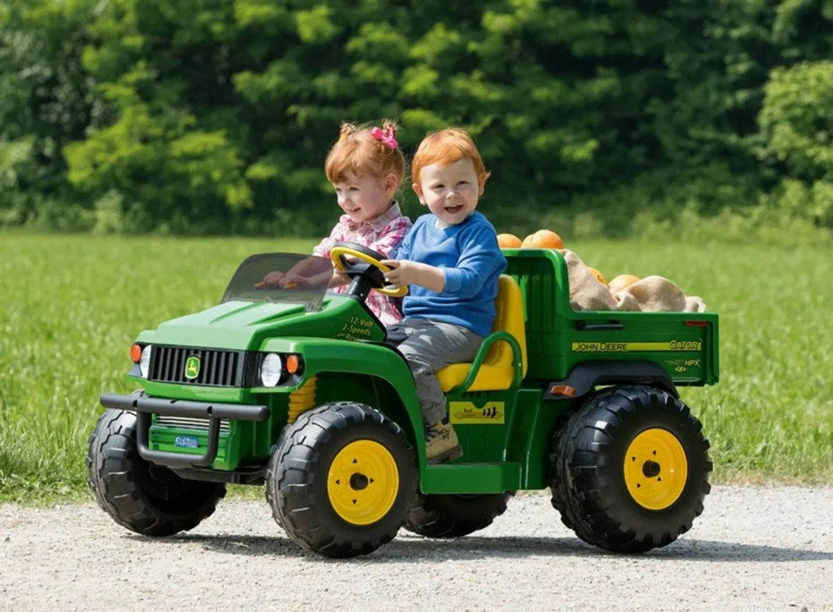 John Deere Ride on Toy Gator