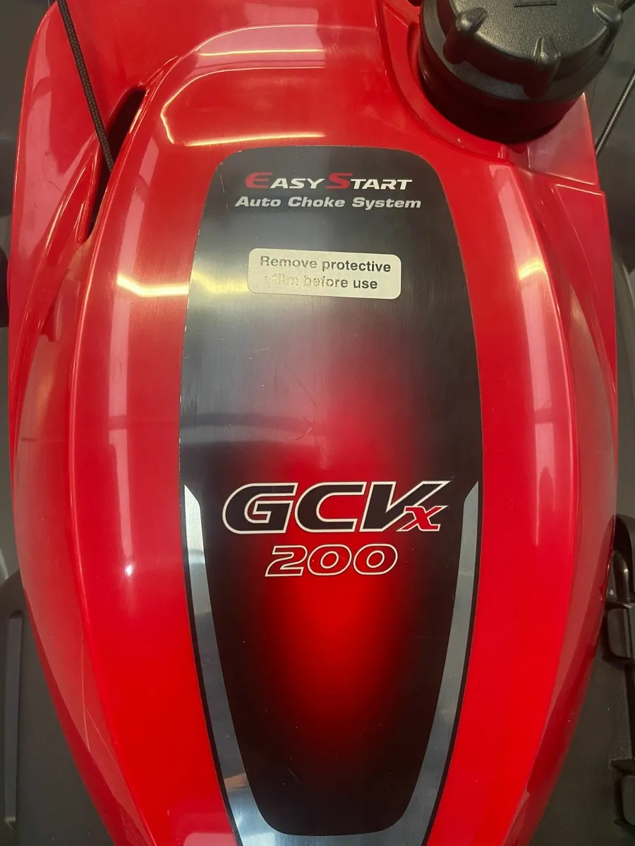 New Honda HRX537 VYE Petrol Lawnmower - Image 3