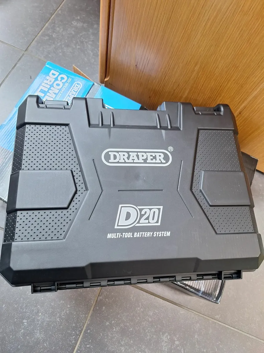 Draper D20 20 v Brushless Combi Drill with 1 X 4.0 - Image 2