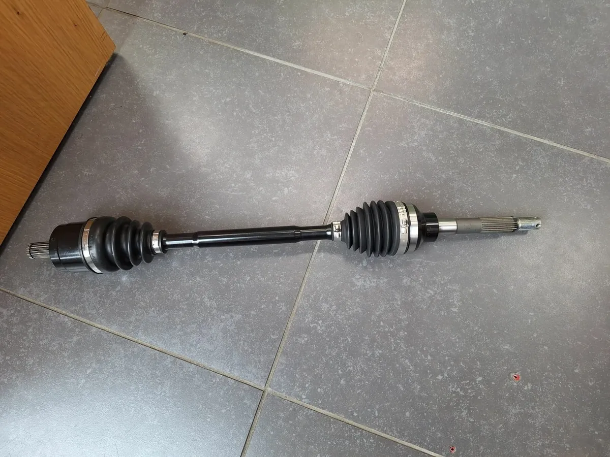 Kubota Drive Shaft RTX1110 - Image 1