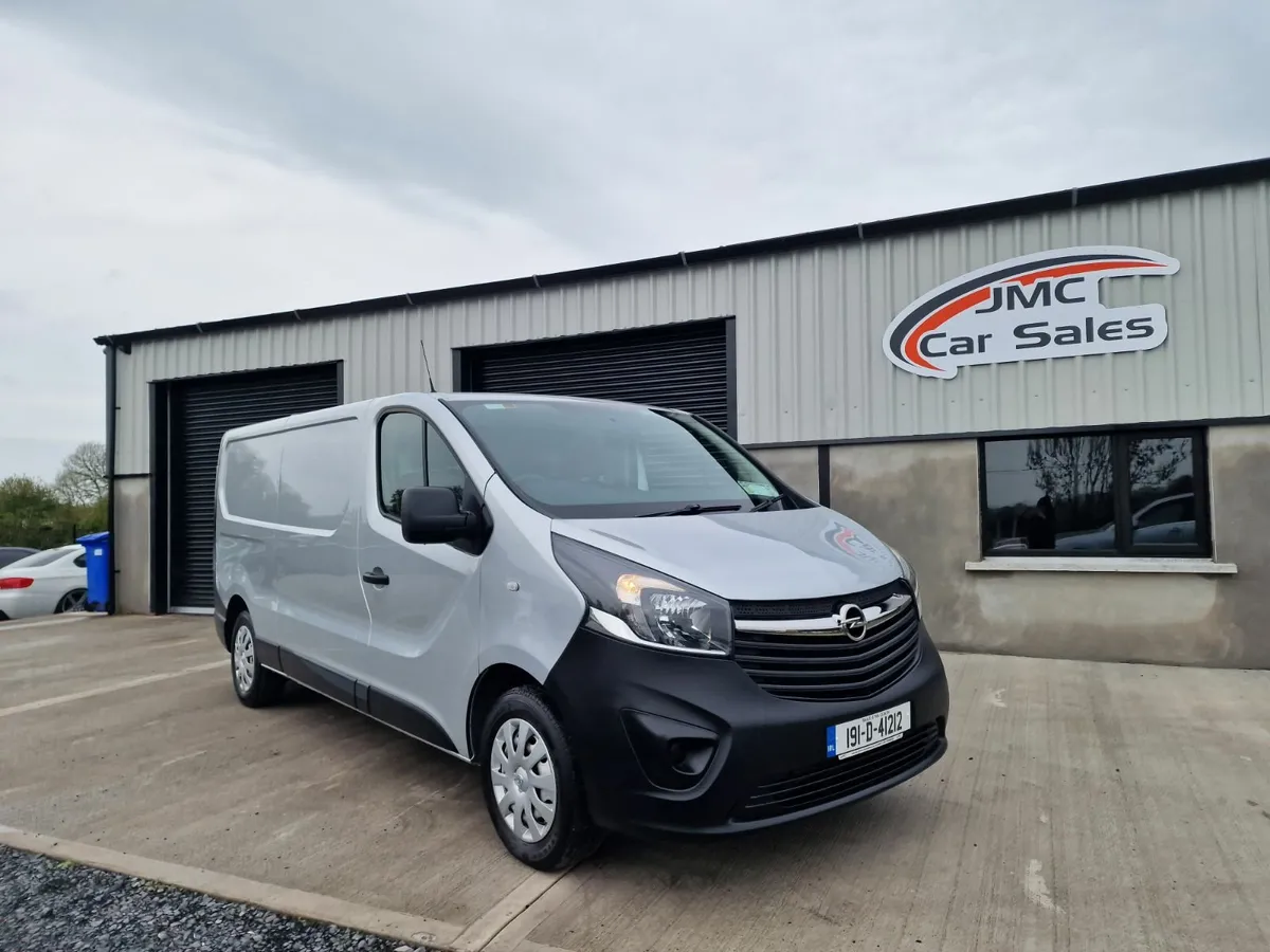 SPOTLESS OPEL VIVARO LWB PRICE INCLUDES VAT